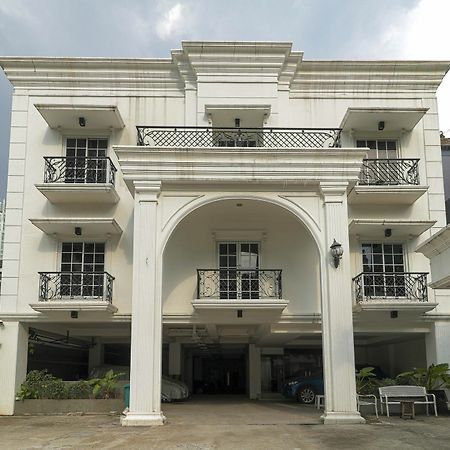 Reddoorz Plus @ Setiabudi Barat Jakarta Ngoại thất bức ảnh