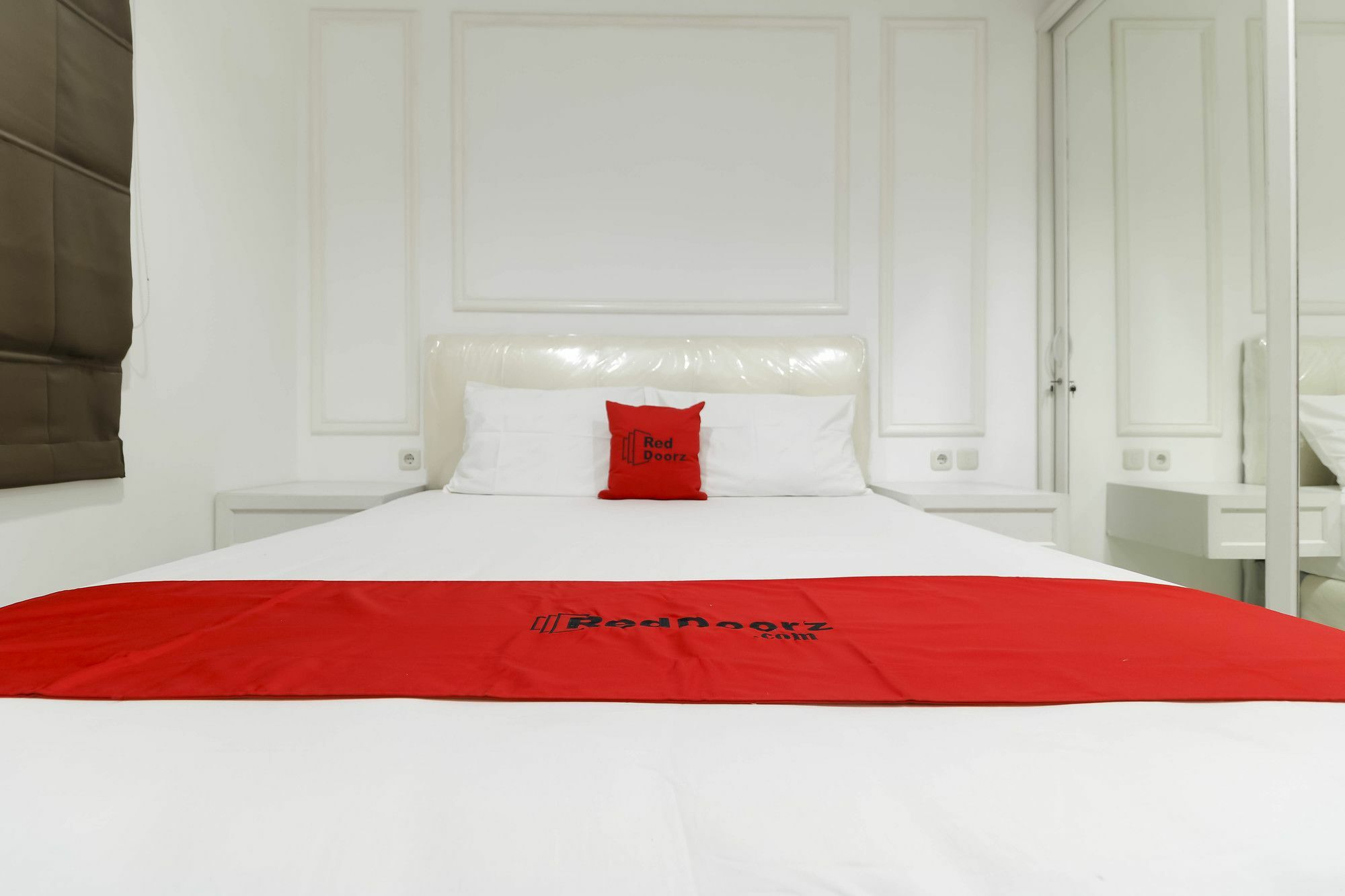 Reddoorz Plus @ Setiabudi Barat Jakarta Ngoại thất bức ảnh